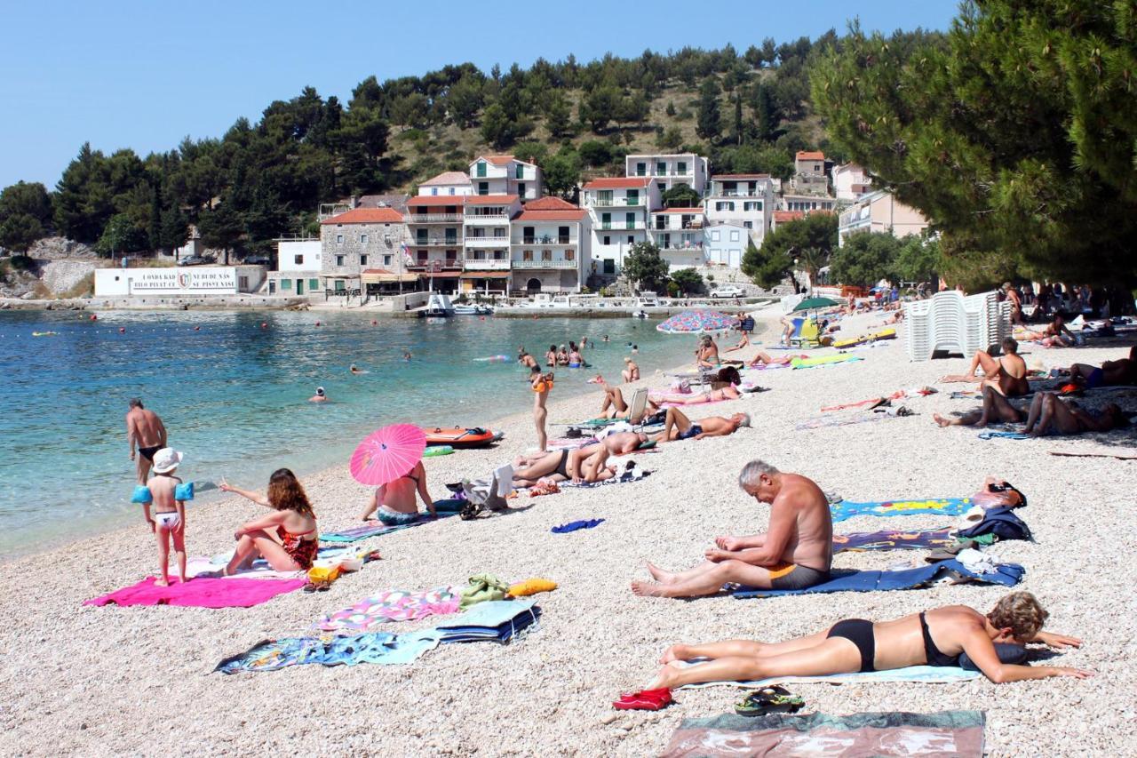 Apartments By The Sea Drvenik Donja Vala, Makarska - 6756 Exterior photo