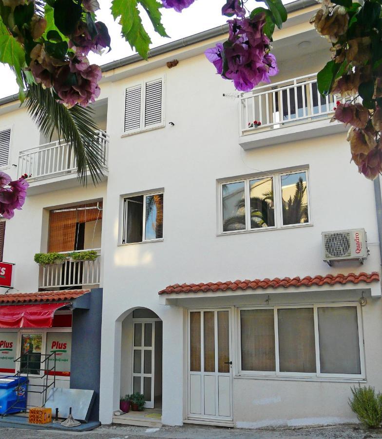 Apartments By The Sea Drvenik Donja Vala, Makarska - 6756 Exterior photo